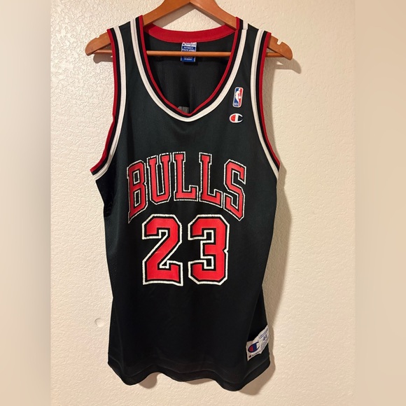 🏀 Vintage Champion Chicago Bulls Michael Jordan #23 Jersey